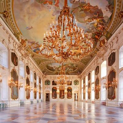 Die Hofburg in Innsbruck ist eine von den Habsburgern errichtete und bewohnte Residenz - Tirol - Österreich